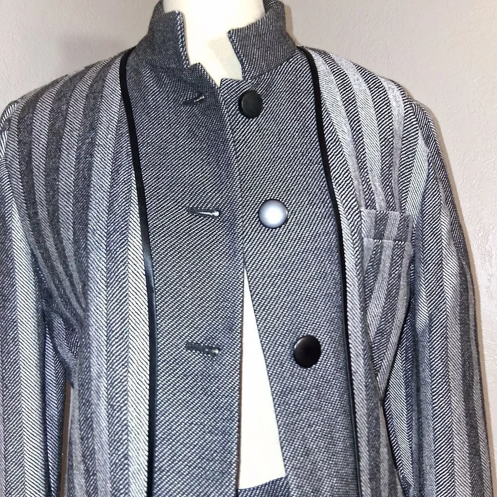 Louis Feraud Gray 2 Piece Jacket & Midi Skirt Set Size 8 - Picture 13 of 16